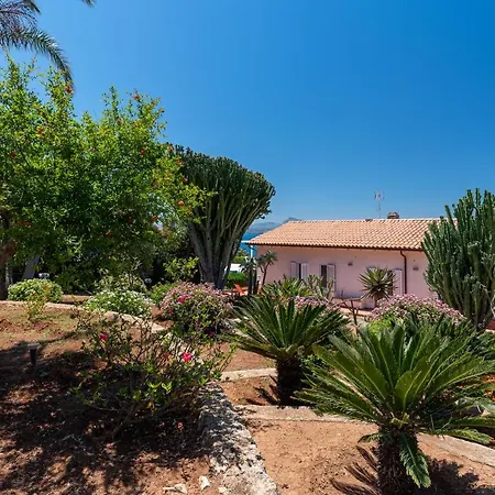 Splendida Con Vista Mozzafiato E Piscina Villa *